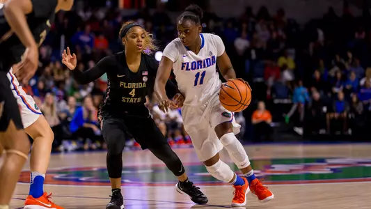 Dyandria Anderson dribbling