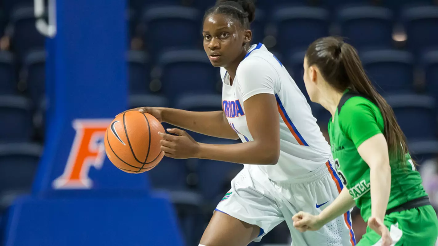 Dyandria Anderson dribbling