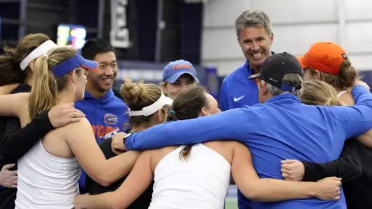 2017 ITA Indoors team group huddle