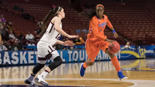 Ronni Williams dribbling