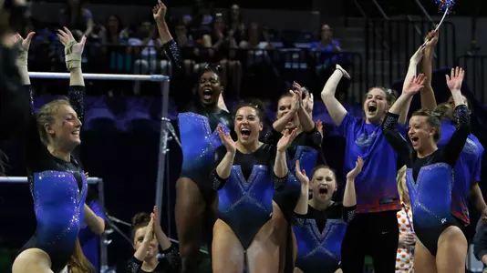 Gators celebrate Alex McMurtry's floor routine versus Missouri - 2-24-17