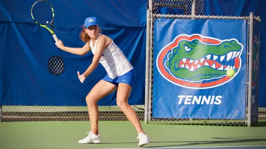 Anna Danilina forehand