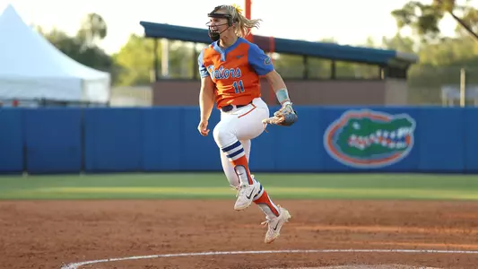 BarnhillKellyHappyGators_170527_2305_TimCasey