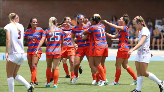 Gators celebrate Brittney Bennett's goal vs Troy 8-20-17