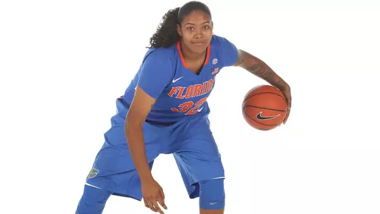 Jalaysha Thomas, posed