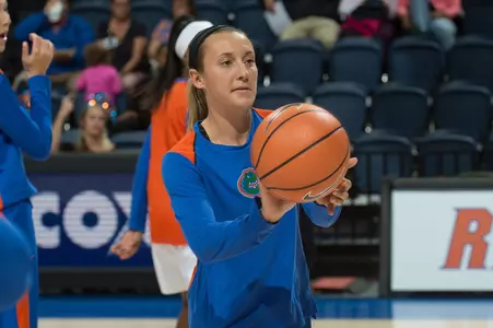 Gabby Seiler, basketball, warmup