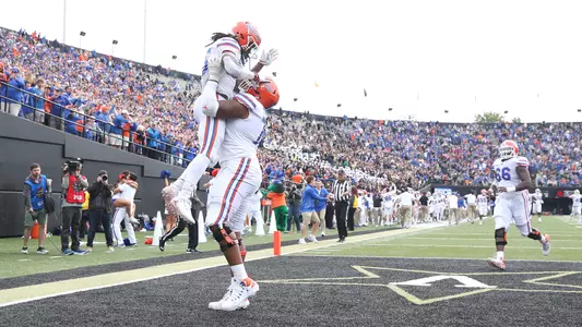 Jordan Scarlett, Fred Johnson