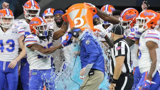 Dan Mullen, C'yontai Lewis, Jordan Scarlett, Gatorade