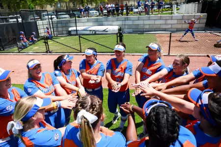 HuddleChomp_180506_003_NickMonaghan