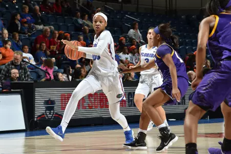 Delicia Washington dribbling