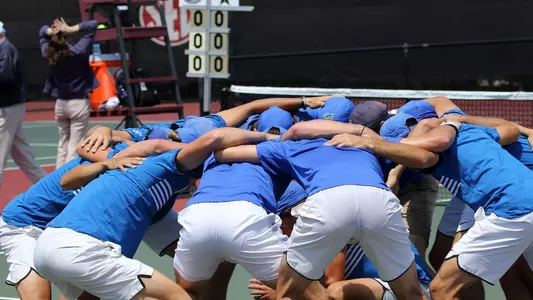 Tennis huddle