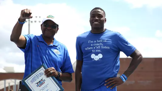 Grant Holloway, Mike Holloway