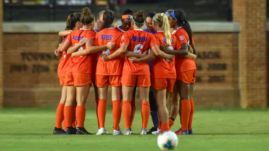 Gator huddle - at Wake Forest 8-17-19