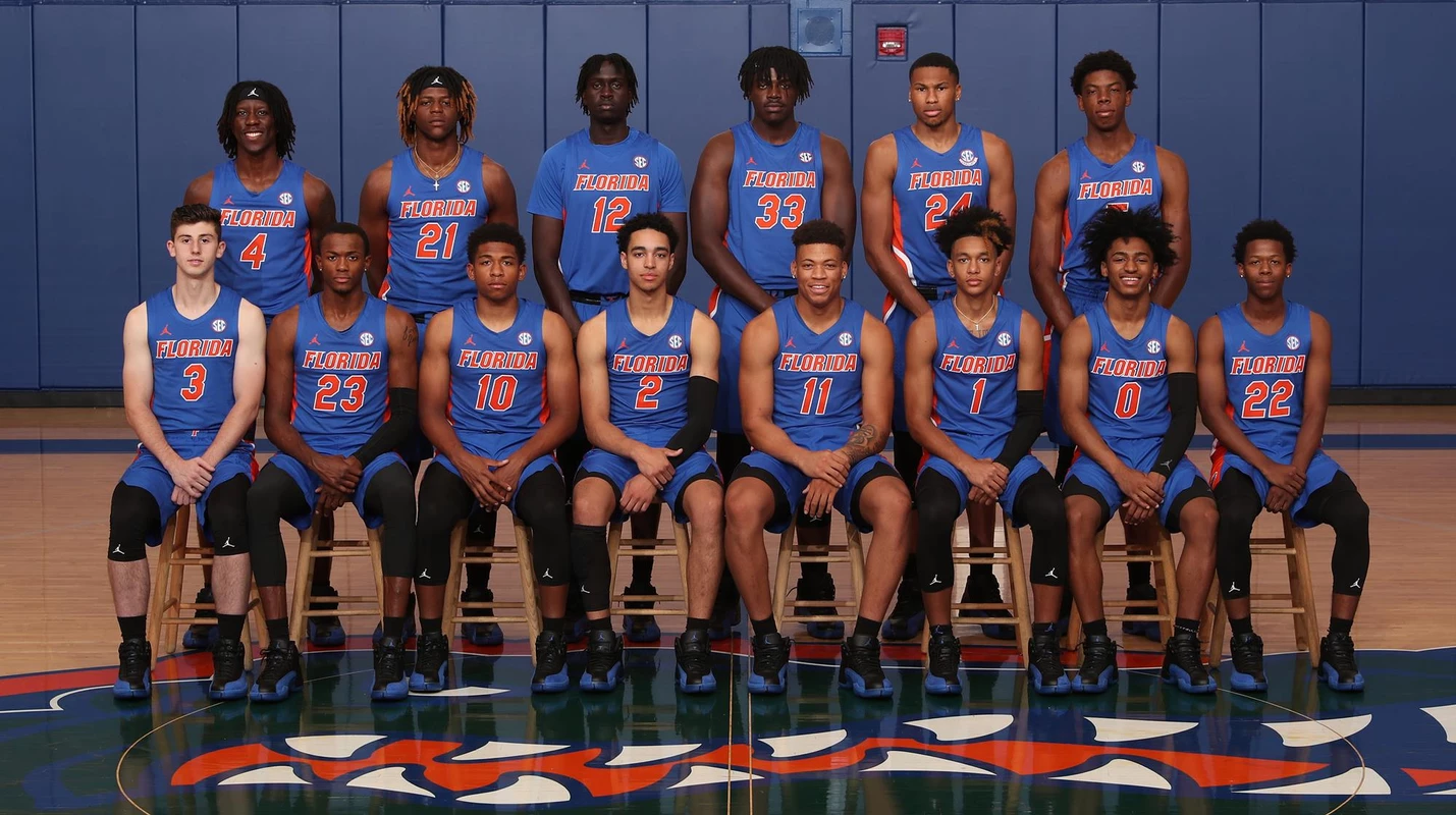 Men's Basketball Team Photo