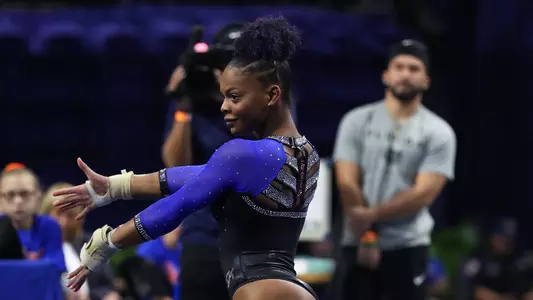 Trinity Thomas - floor exercise 200207