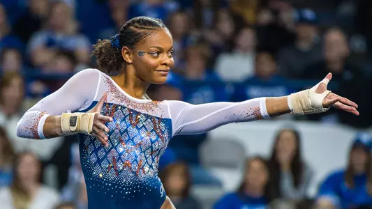 Trinity Thomas - floor exercise 1-31-20