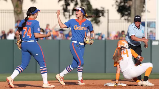 AdamsHannahReynosoSophiaHappyGatorsRAWR_190525_0304_CourtneyCulbreath