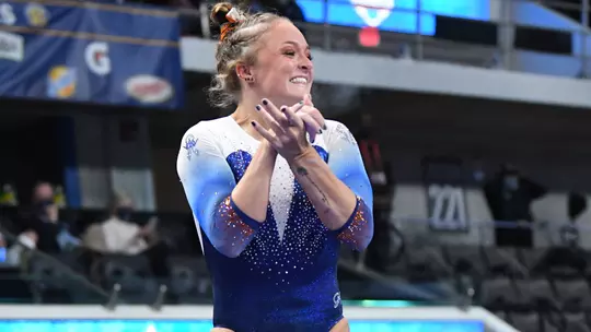 Savannah Schoenherr - 210320