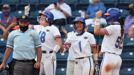 WilkieEmilyAdamsHannahLongleySarahHappyGators_210328_8229_AlexisGreaves