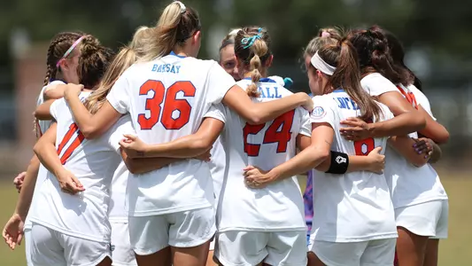 Gator Soccer Huddle - 210829 vs Miami