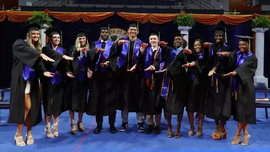 Spring 2022 graduates 220428