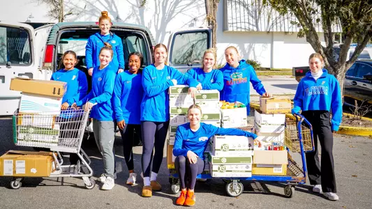 Florida_Softball_BreadoftheMightyFoodBank.jpg