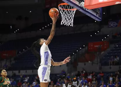 Gators 83, Rattlers 55