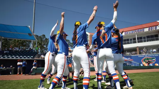 Huddle_220326_1103_HannahWhite