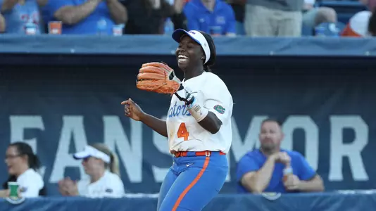 Echols_Charla__220511_8219_ChrisKim