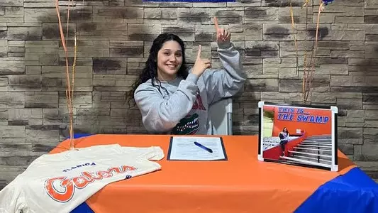 Ana Monroy Signing