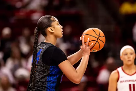 Gators 74, Razorbacks 102