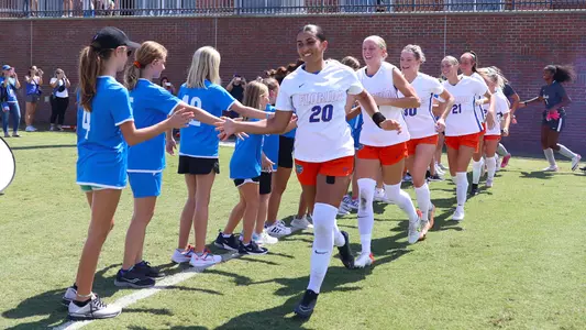 Florida soccer pre-match runout - Anna DeLeon (#20), Josie Curtis, Amelia Malkin, Madison Young 230924