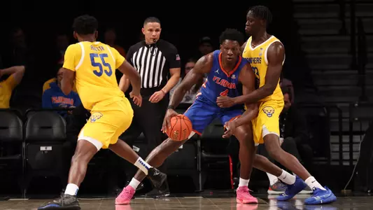 Tyrese Samuel vs. Pitt