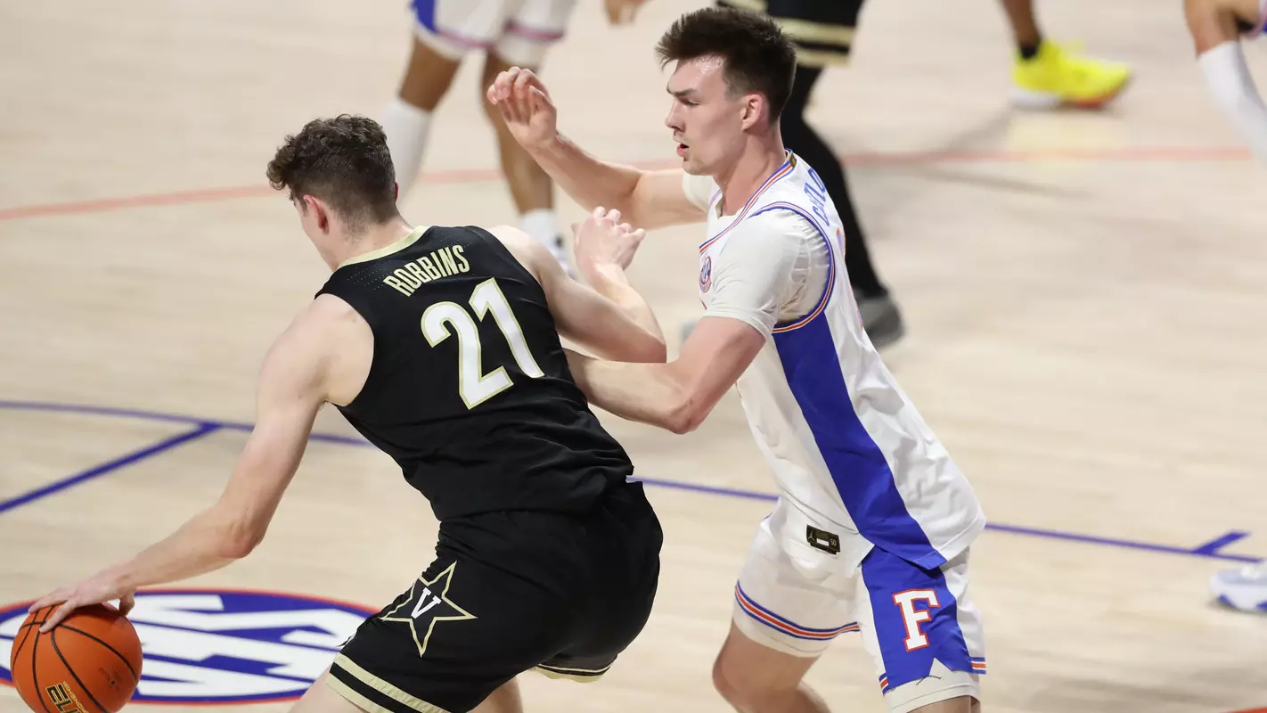 Colin Castleton vs Vanderbilt (2023 at home)