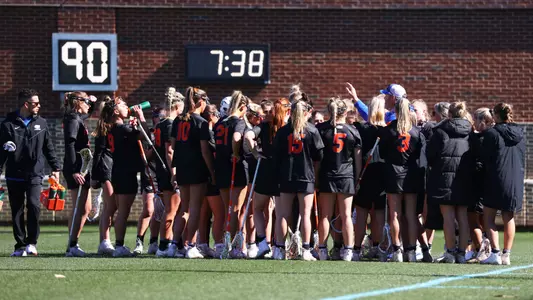 Gators Fall at Top-Ranked Tar Heels Image