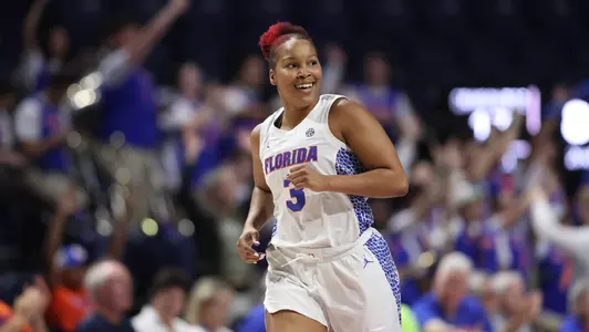 Gators 81, Alabama 77