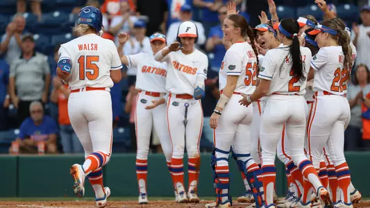 Walsh_Reagan_HappyGators_230419_0531_HannahWhite.jpg
