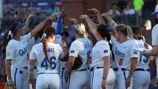 Team_Huddle__230414_3610_Te'aStartz.jpg