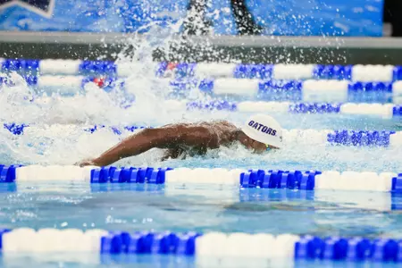 Gator sophomore Joshua Liendo