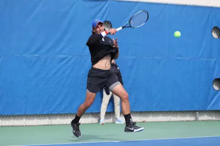 Gators 5, Mustangs 2