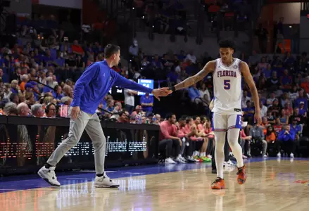 Gators vs. Bulldogs, 102-98