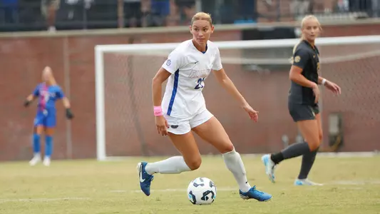 Madison Young 241018