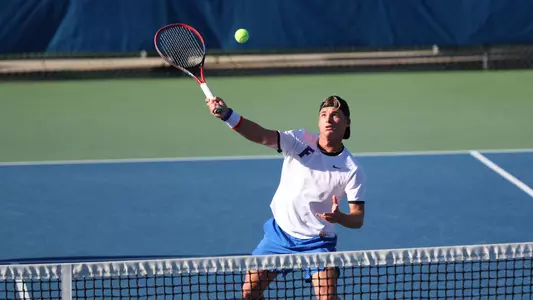 Gators 4, Commodores 2