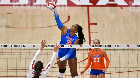 Florida middle blocker Gabbi Essix #10