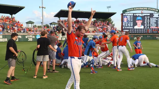 Brandon Neely (Supers)