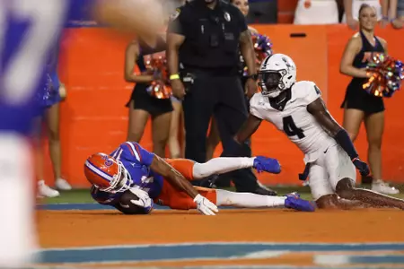 Gators 45, Bulldogs 7