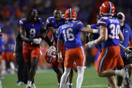 Gators 45, Bulldogs 7