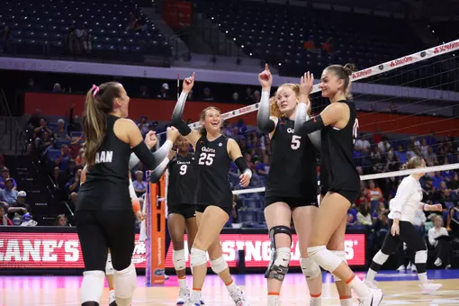 Gators 3, Sooners 1
