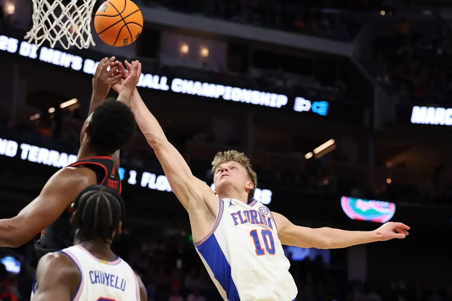 Haugh Named to Karl Malone Award Watch List – Florida Gators Haugh Named to Karl Malone Award Watch List – Florida Gators