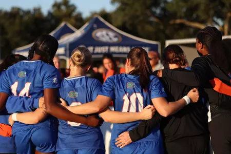 Florida huddle following loss to Kentucky in SEC Tournament 251102